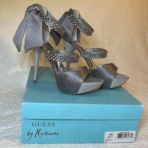 Guess by Marciano silver platform strappy heels size 8 rhinestone studded